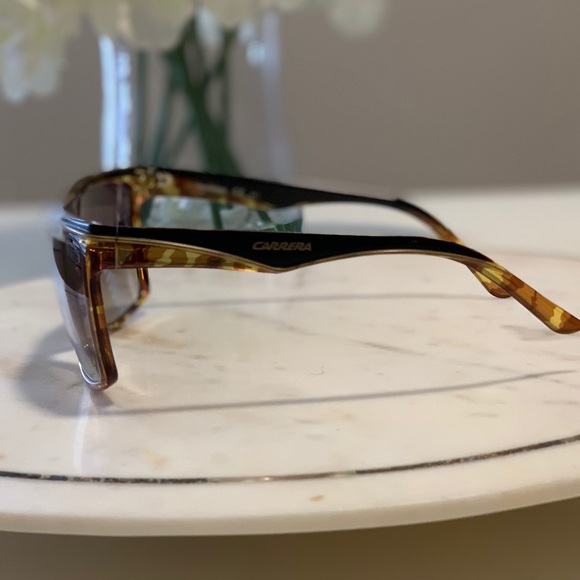 Carrera “Naska 2” Unisex Sunglasses w/case ? ☀️ main image 4